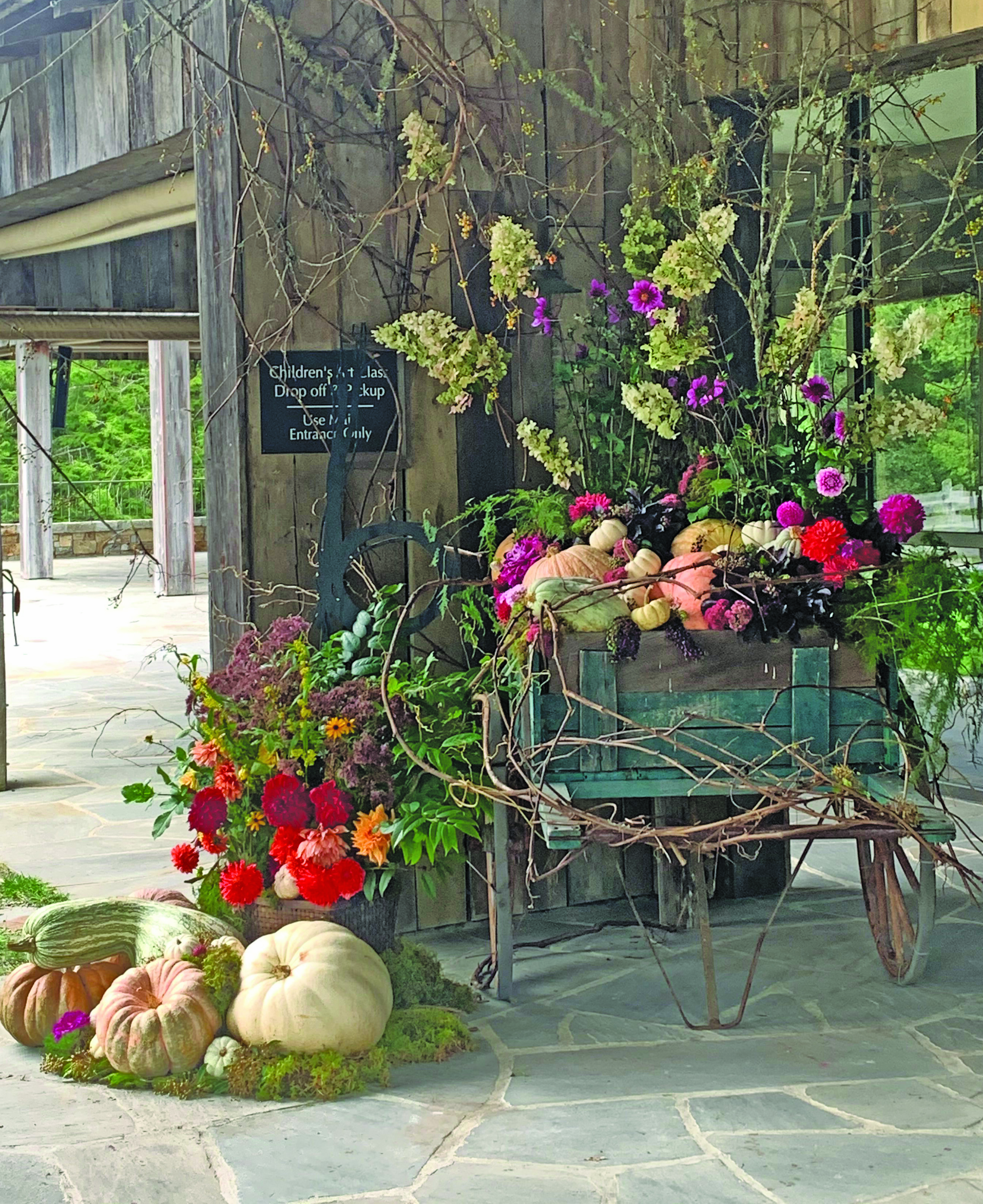 The “Best of Show” award went to The Bascom’s display during the 2020 Dazzling Dahlia Festival.