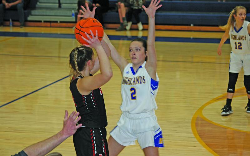 Photo by Ryan Hanchett/Staff Reese Schmitt guards an Avery County player.