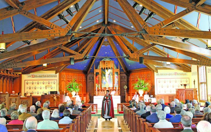 Photo by Christopher Lugo/Staff For the past two years, the Church of Incarnation has undergone a complete renovation of its sanctuary. On Sunday, parishioners had their first service in the new sanctuary.