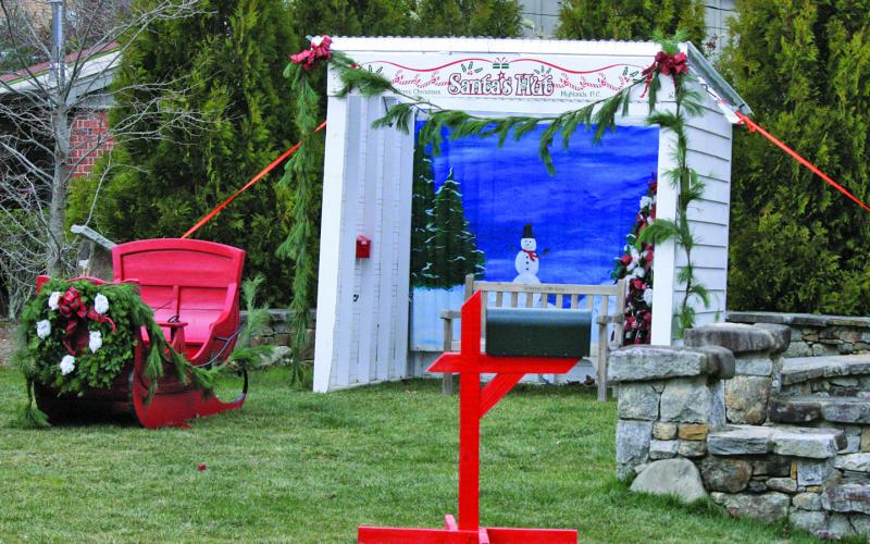 Santa Claus’ holiday digs are all set for his arrival during the “Light up the Park and Main” even on Saturday, Nov. 26.