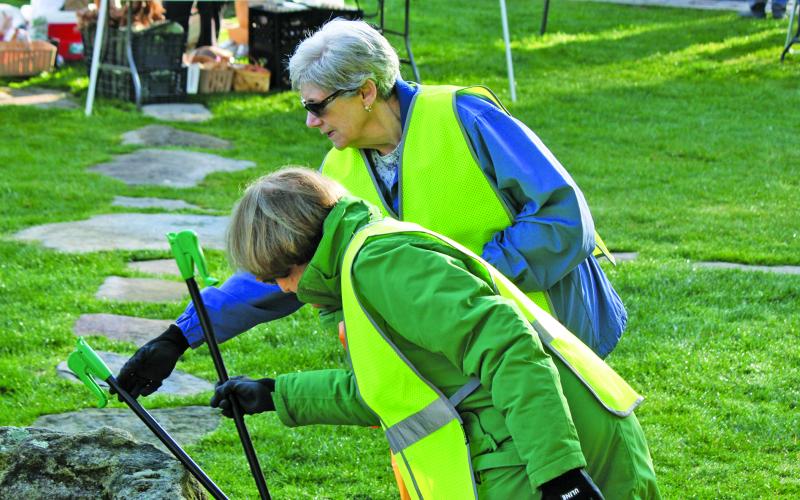 A near-record number of volunteers gathered at Kelsey-Hutchinson Founders Park for the Plateau Pickup on Saturday morning.