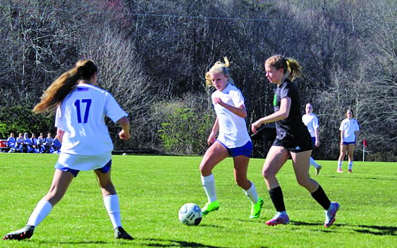 Highlands held on for a 2-1 victory over Blue Ridge on Wednesday. The Highlanders reached the Spring Break with a 5-3 record, 4-1 in conference.