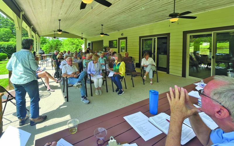 Mountain Findings honored its volunteers during a recent members meeting.