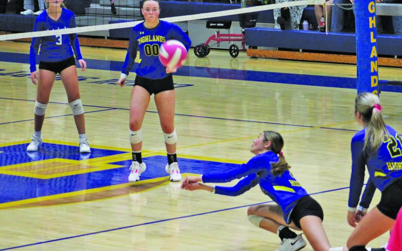 Highlands recognized four seniors against Hiwassee Dam.