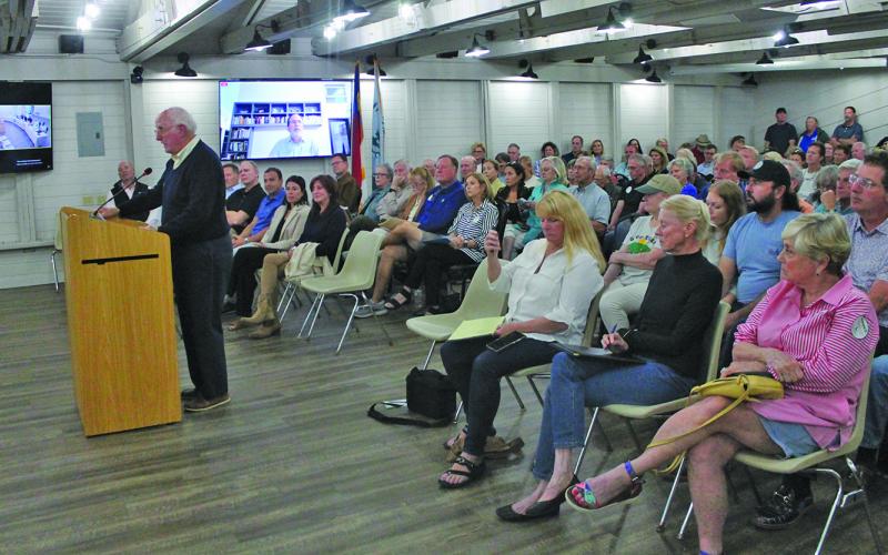 A capacity crowd filled the Highlands Community Building to debate the possibility of amortizing short term rentals in R1 and R2 residential zones.