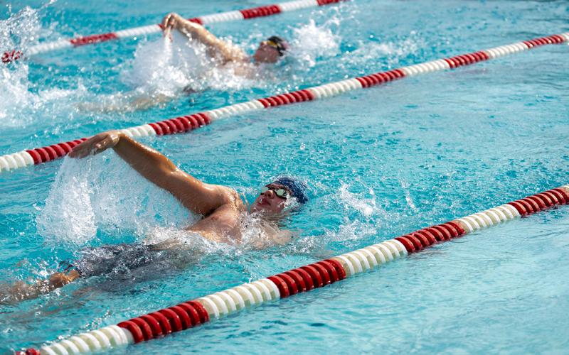 The Highlands Hurricanes boys team beat Franklin 300.5 to 290