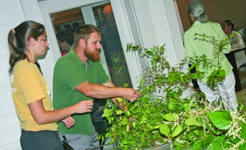 There will be a workshop about invasive plant control at 9 a.m. on Wednesday, Jan. 29 at the Highlands Community Building.