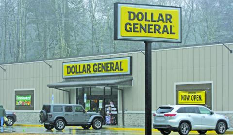 Dollar General opened Saturday on Cherrywood Drive in Highlands.