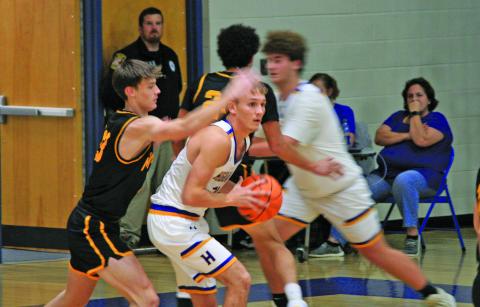 Highlands School hosted its annual Homecoming basketball games on Friday night when the Murphy Bulldogs came to town. Highlands won the girls game 38-24, but the Highlanders fell in the boys game 71-29.