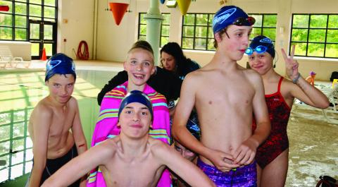The Highlands Hurricanes dominated the first meet of their 2023 season.
