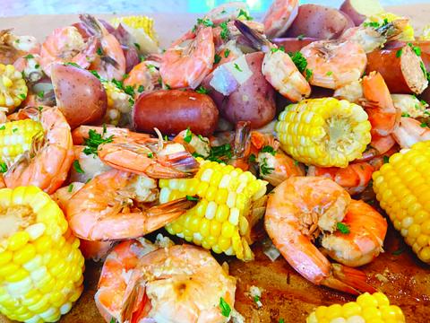 The annual Friends of Founders Park Shrimp Boil will bring a sold-out crowd to the park on Saturday for a gourmet low country dinner and live music.