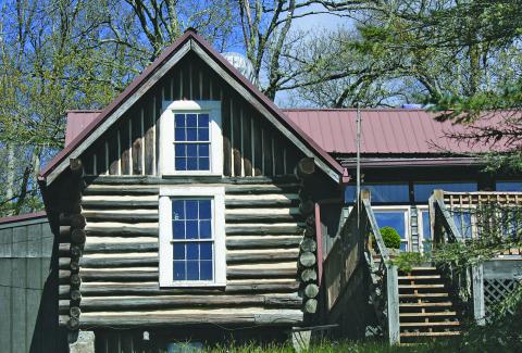 The Log Cabin restaurant will be reopened as a new restaurant under the Trailborn Highlands hotel project opening this July.