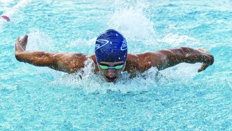 The Highlands Hurricanes pulled off an upset by beating the boys swim team from Franklin on June 6.