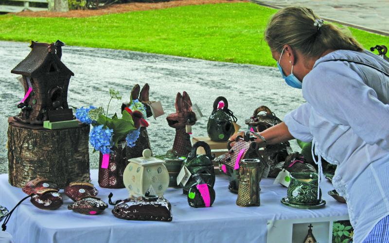 Art lovers, potters and ceramics collectors made their way to The Bascom Center for the Visual Arts on Friday and Saturday for the ninth annual Dave Drake Studio Barn Pottery Show.